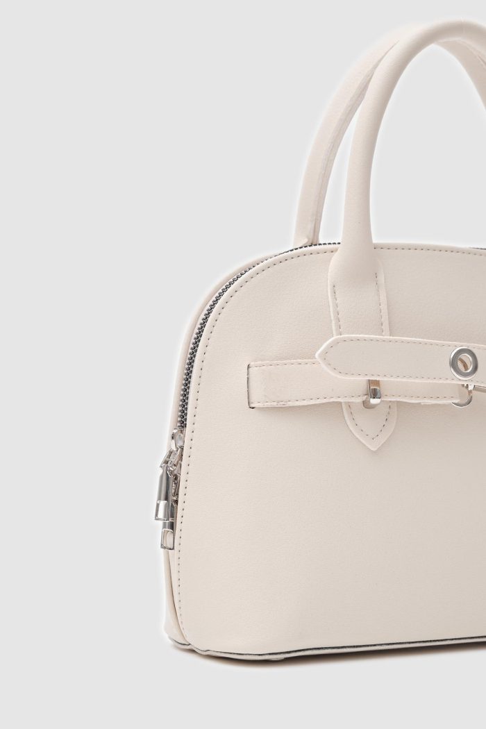 Elegant Cream Handbag - Image 7