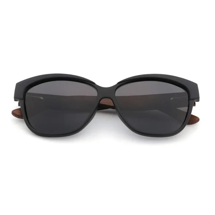 Stylish Wooden-Arm Sunglasses - Image 4
