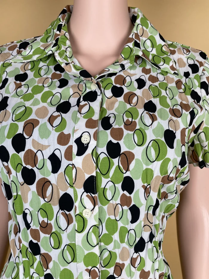 Elegant Printed Short-Sleeve Shirt - Image 3