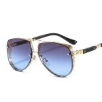 Stylish Gold-Toned Gradient Aviator Sunglasses - Image 9