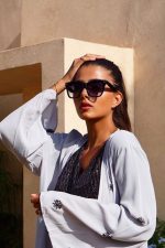 Classic Black Square Sunglasses - Image 4