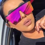 Chic Pink Tinted Sunglasses - Image 2