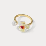 Elegant Floral Enamel Ring - Image 2