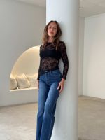 Elegant Lace Top And High-Waist Comfort Jeans