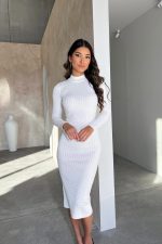 Elegant Textured Knit Dress - Image 2