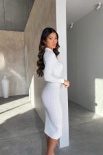 Elegant Textured Knit Dress - Image 3