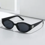 Chic Black Acetate Sunglasses - Image 2