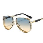 Stylish Gold-Toned Gradient Aviator Sunglasses - Image 16